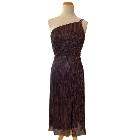 Socialite Dresses & Skirts - Socialite One Shoulder Metallic Midi Dress Small
